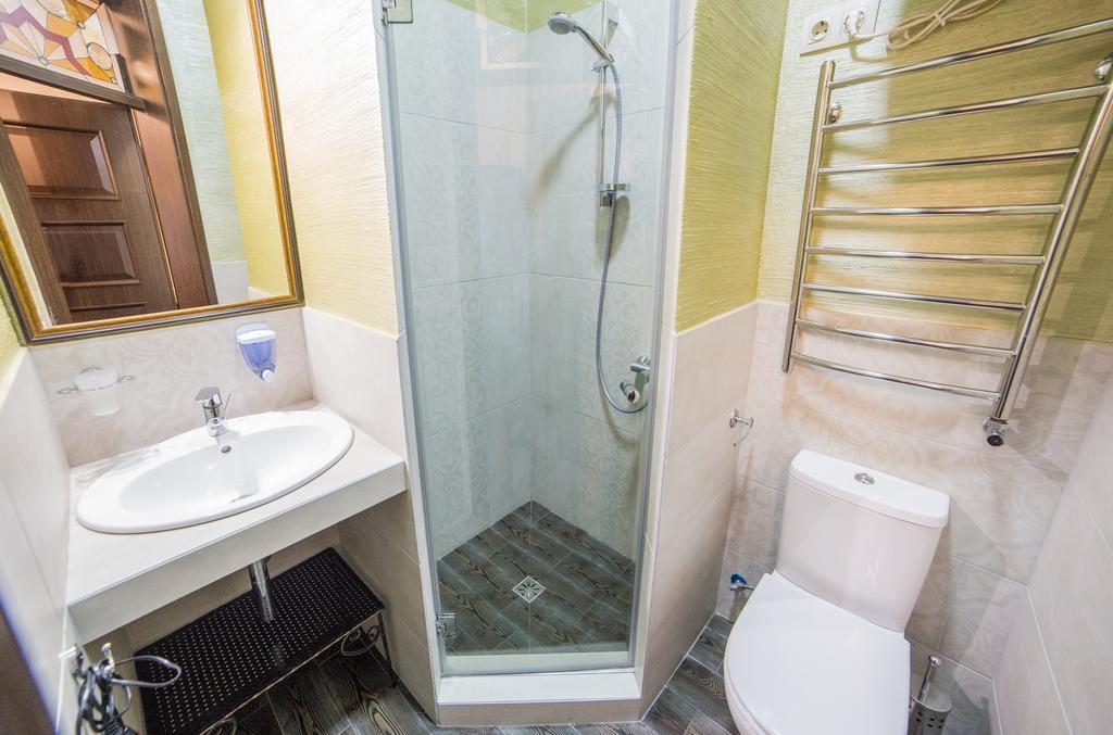 Apartment On Valova 16-2- 2 Minutes To Market Square ลวีฟ ภายนอก รูปภาพ