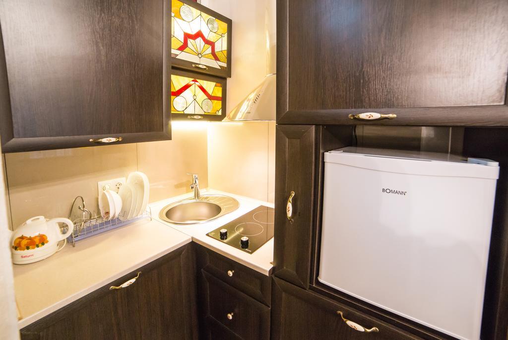 Apartment On Valova 16-2- 2 Minutes To Market Square ลวีฟ ภายนอก รูปภาพ